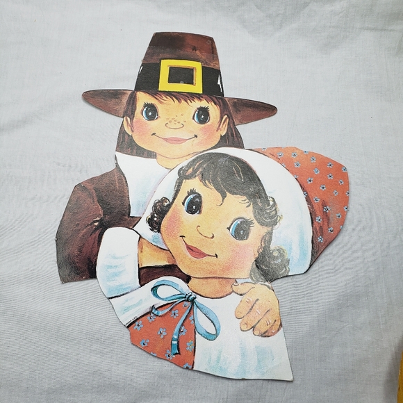 Two Vintage Fall Thanksgiving Cut Outs Pilgrims Big Eyes Die Cut - Picture 2 of 5